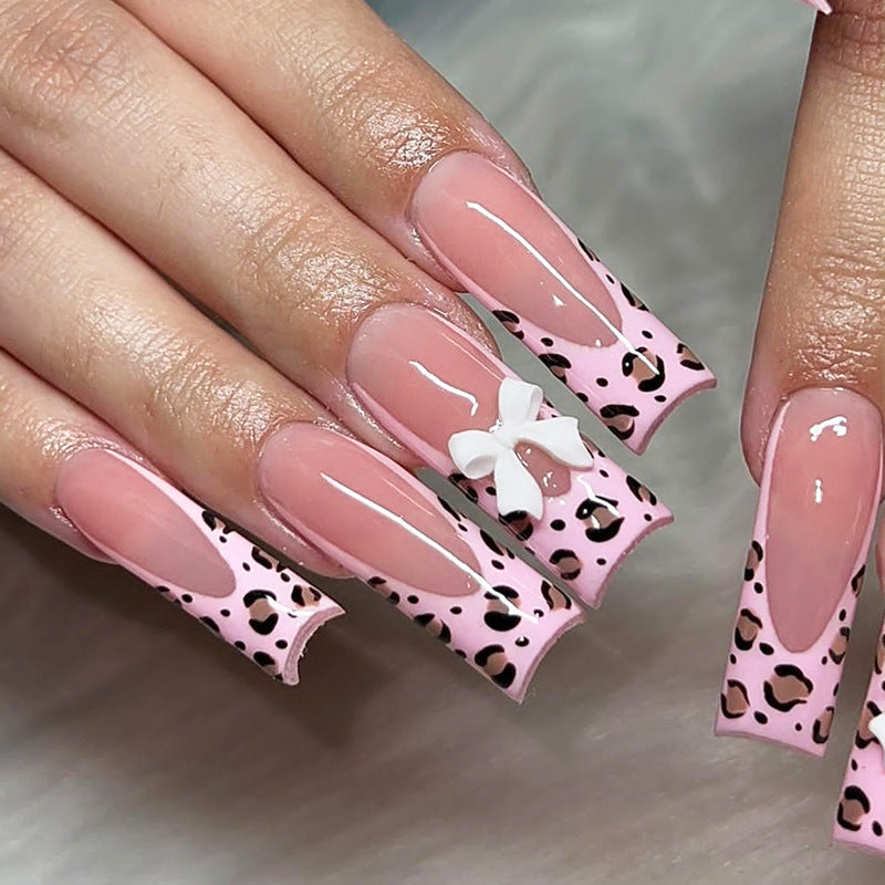 Artificial nail set with luxurious leopard patterns Stornfield