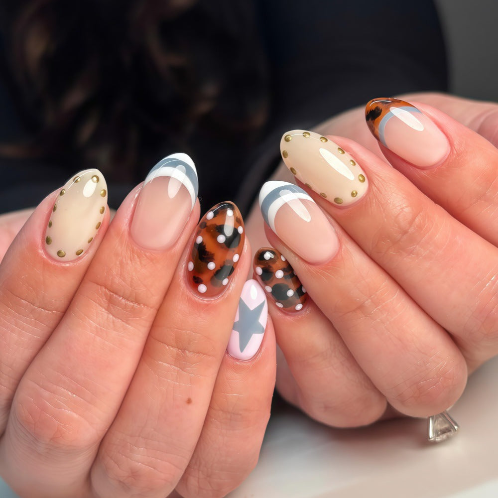 Artificial Nails in Modern Polka Dot Design Stornfield