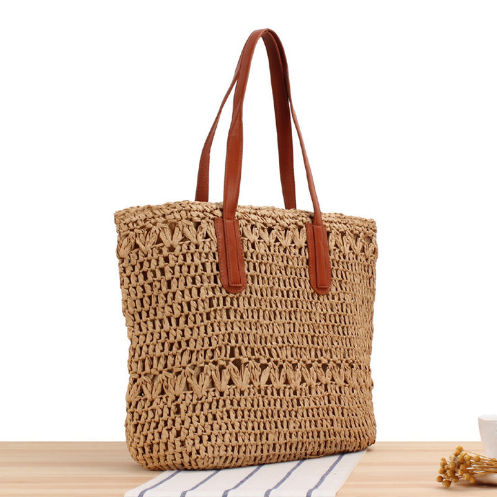 Shopping bag made of woven natural material Stornfield