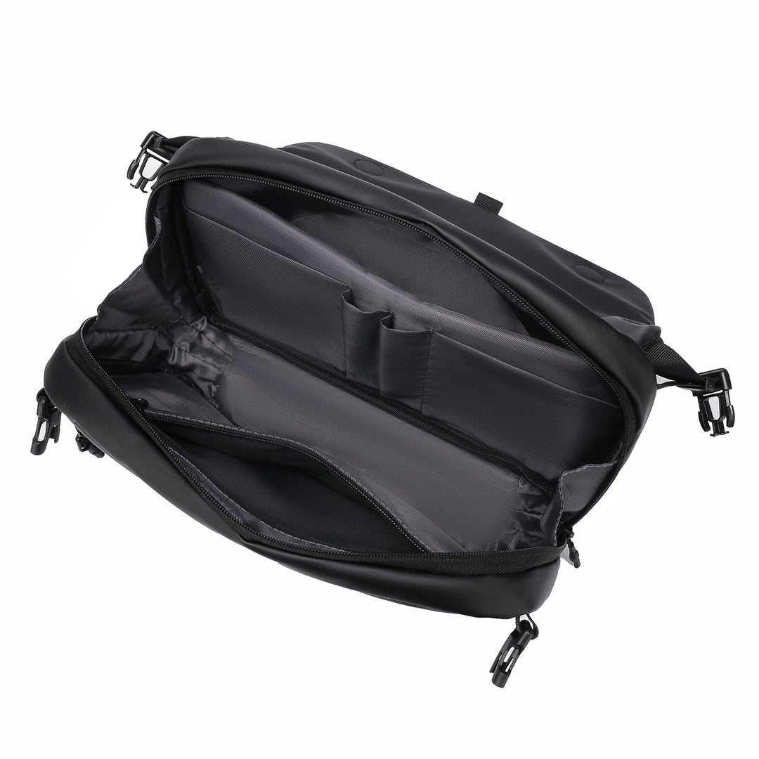 Messenger bag with versatile compartments and water-repellent material Stornfield