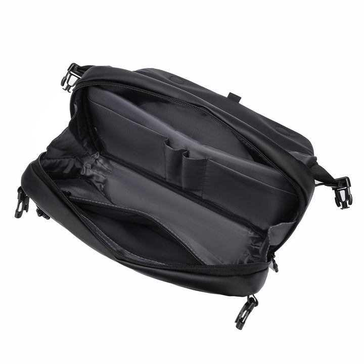 Messenger bag with versatile compartments and water-repellent material Stornfield