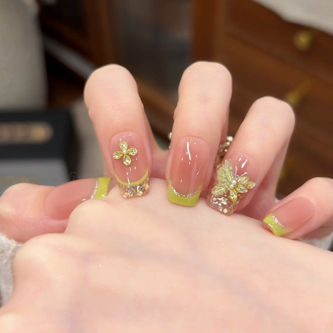 Glamorous Elaborate Press-On Nail Set