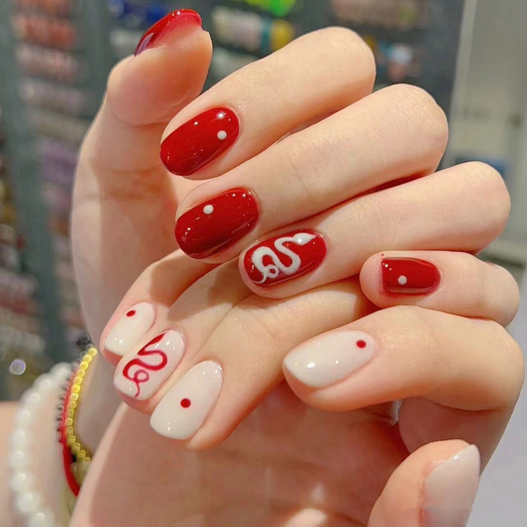 Unique Decorative Press-On Nail Art Set