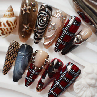 Gothic Themed Press-On Nail Art Stornfield
