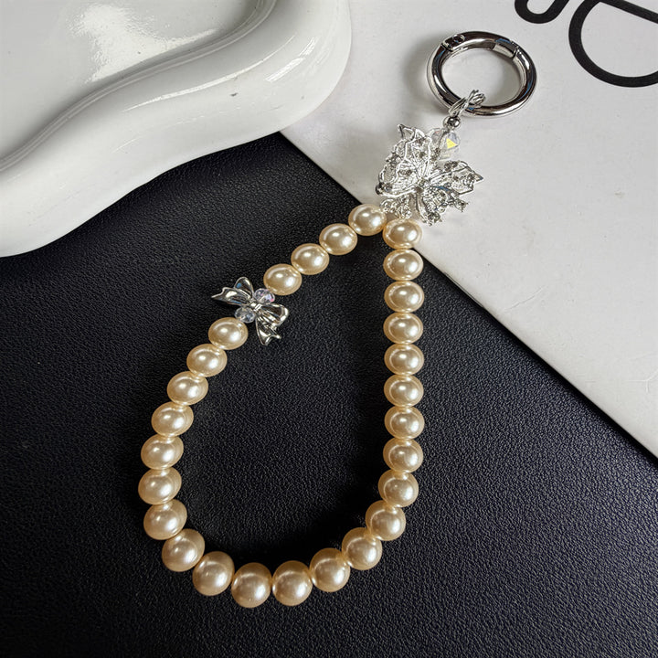 Elegant Pearl Keychain Holder Stornfield