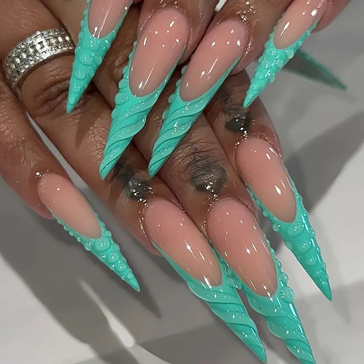 Unique 3D Shell-Inspired Press-On Nail Art Stornfield