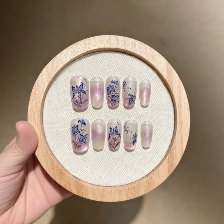Elegant Floral-Themed Press-On Nails Stornfield