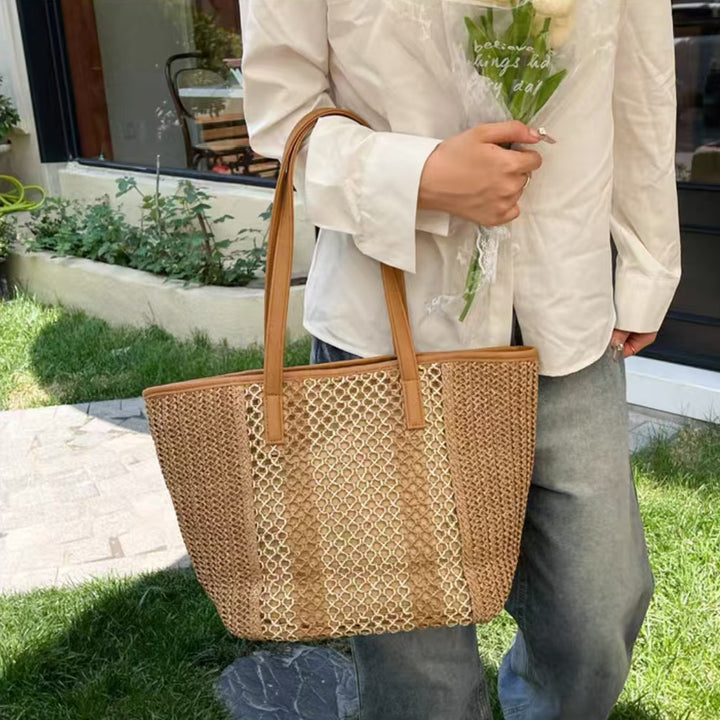 Elegant Bast Handbag with Leather Accents Stornfield