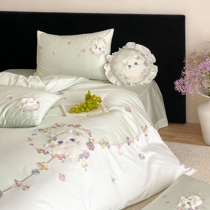 Luxurious Embroidered Satin Duvet Cover Set with 3D Plush Cat Appliqué and Ruffled Accent Pillow