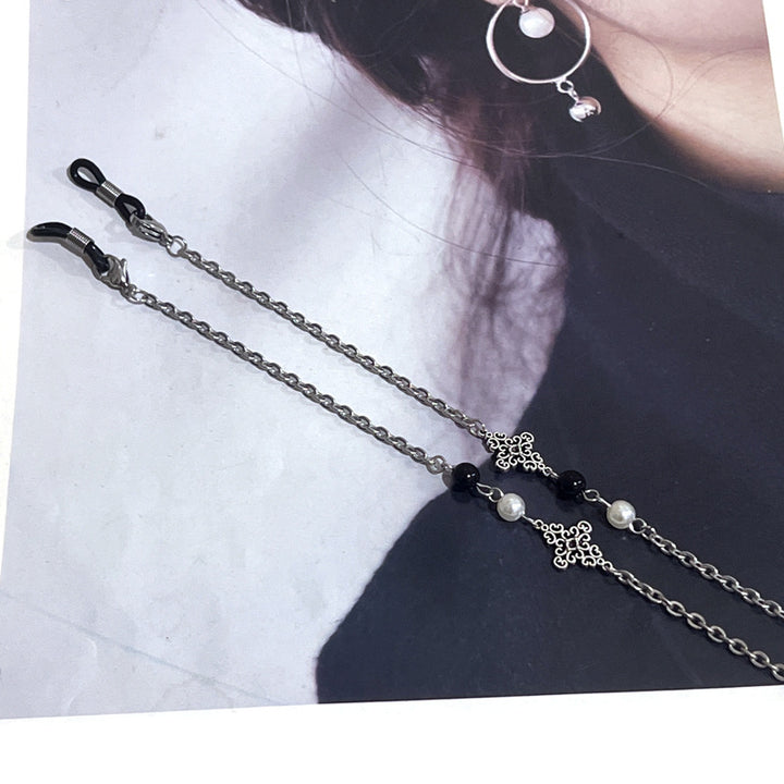 Decorative Metal Chain Eyewear Holder Stornfield