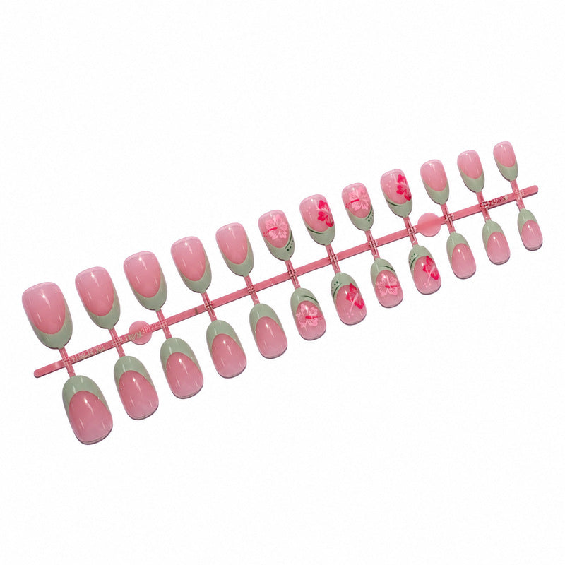 Artificial nails for elegant occasions Stornfield
