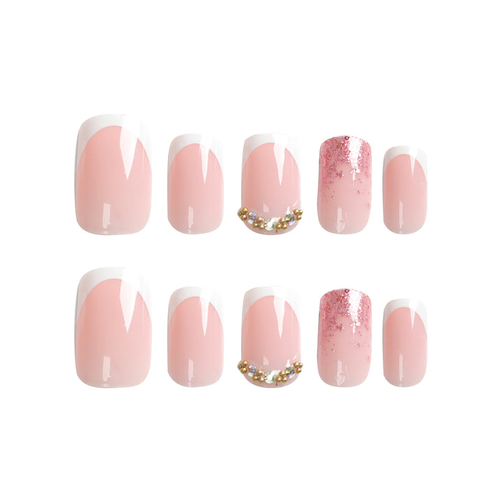 Glamorous Art Nails Stornfield