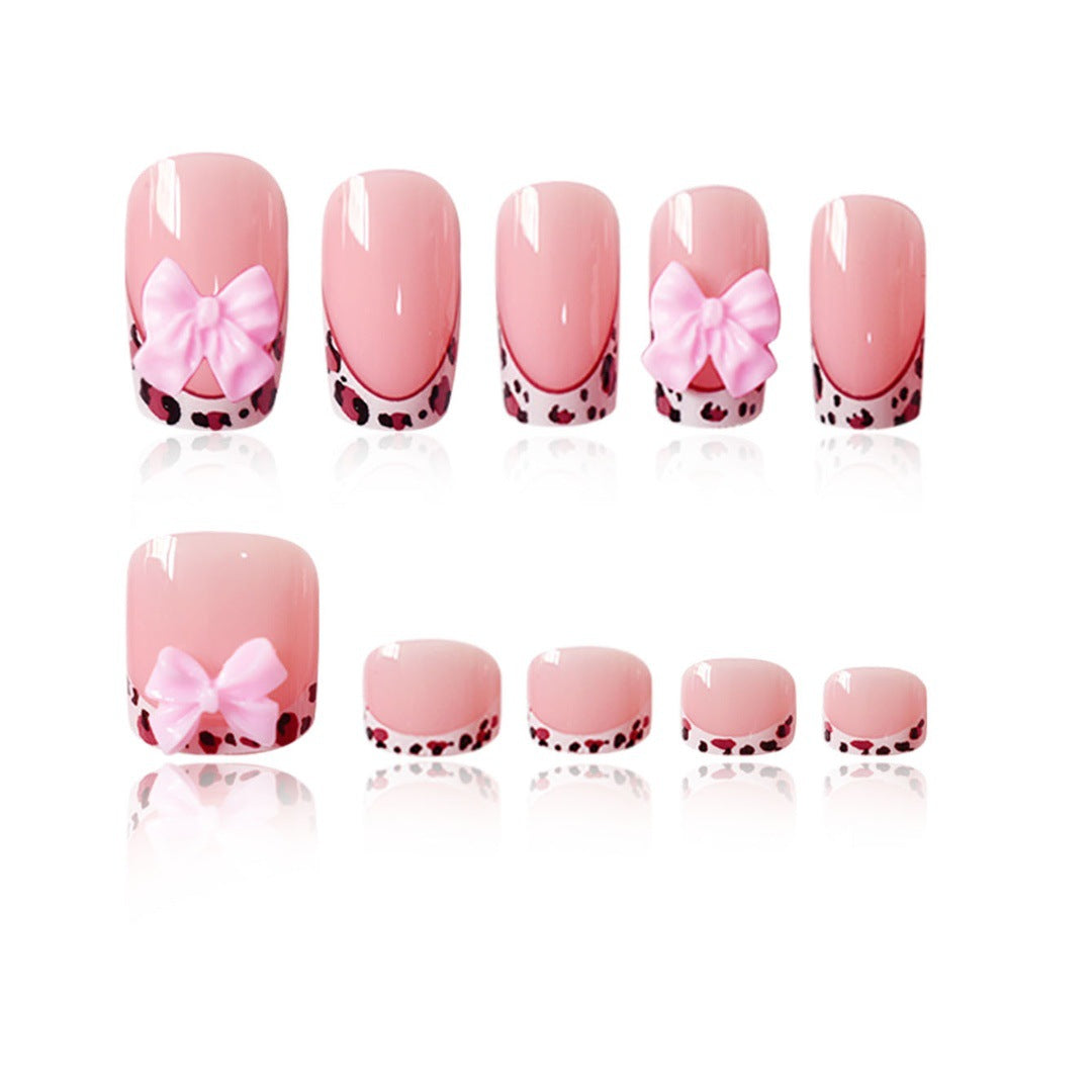 Artistic Nail Set with Bow Accents Stornfield
