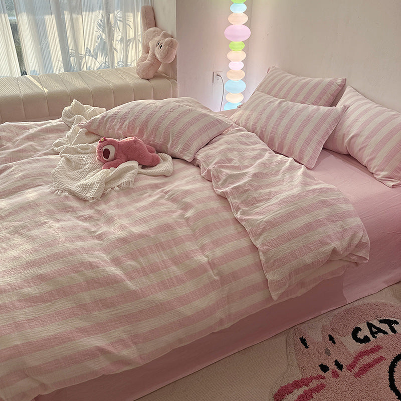 Linen look bedding set with wide stripes