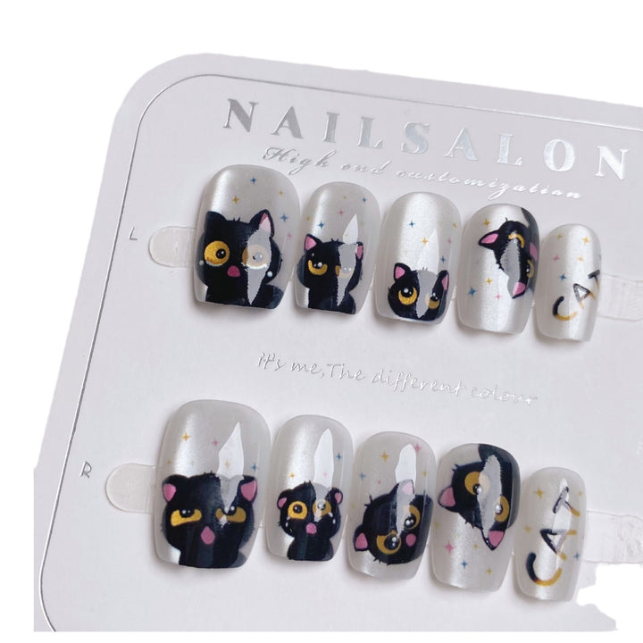 Cat-Themed Press-On Nail Set
