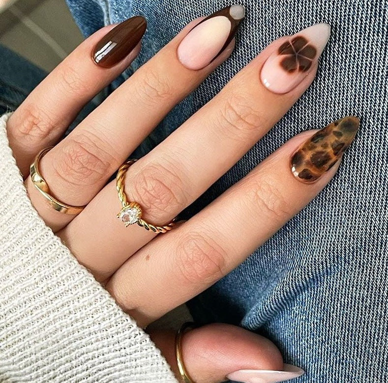 Artistic 3D Floral Nail Art Extensions Stornfield
