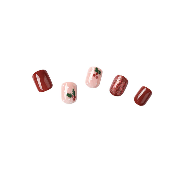 Artful Christmas nail art with original gingerbread motif Stornfield