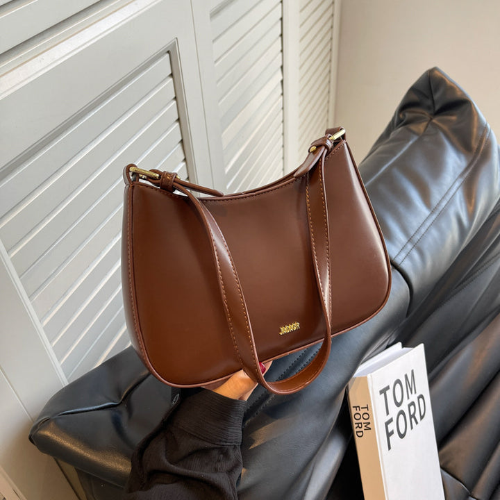 Sleek Minimalist Handbag Stornfield