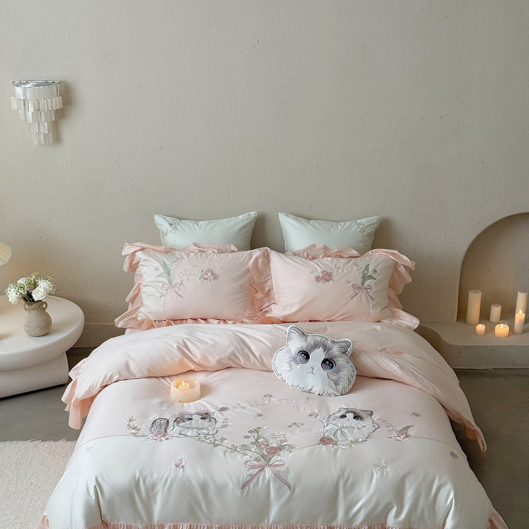 Luxury Embroidered Ruffled Cotton Sateen Duvet Cover Set with Cute Cat Motif