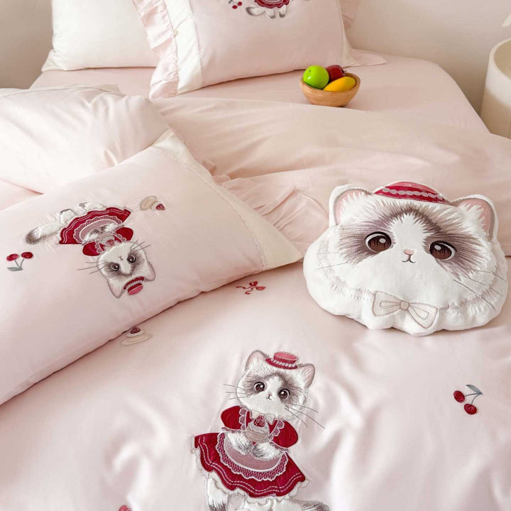 Ruffled Embroidered Cotton Bedding Set with Plush Cat Pillow