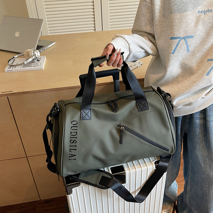 Sporty and Versatile Fitness Bag Stornfield