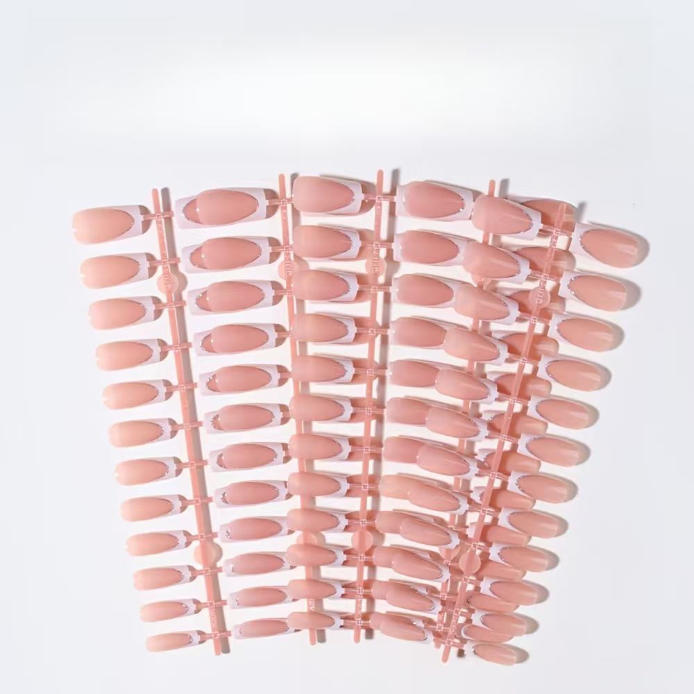 Elegant Acrylic Nail Set Stornfield