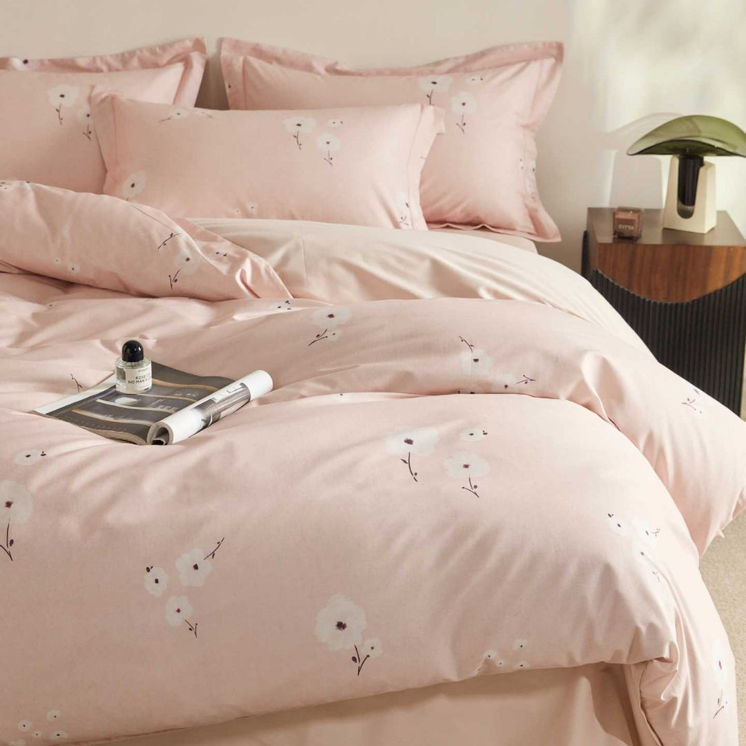 Luxurious cotton satin duvet cover set with watercolor flower pattern