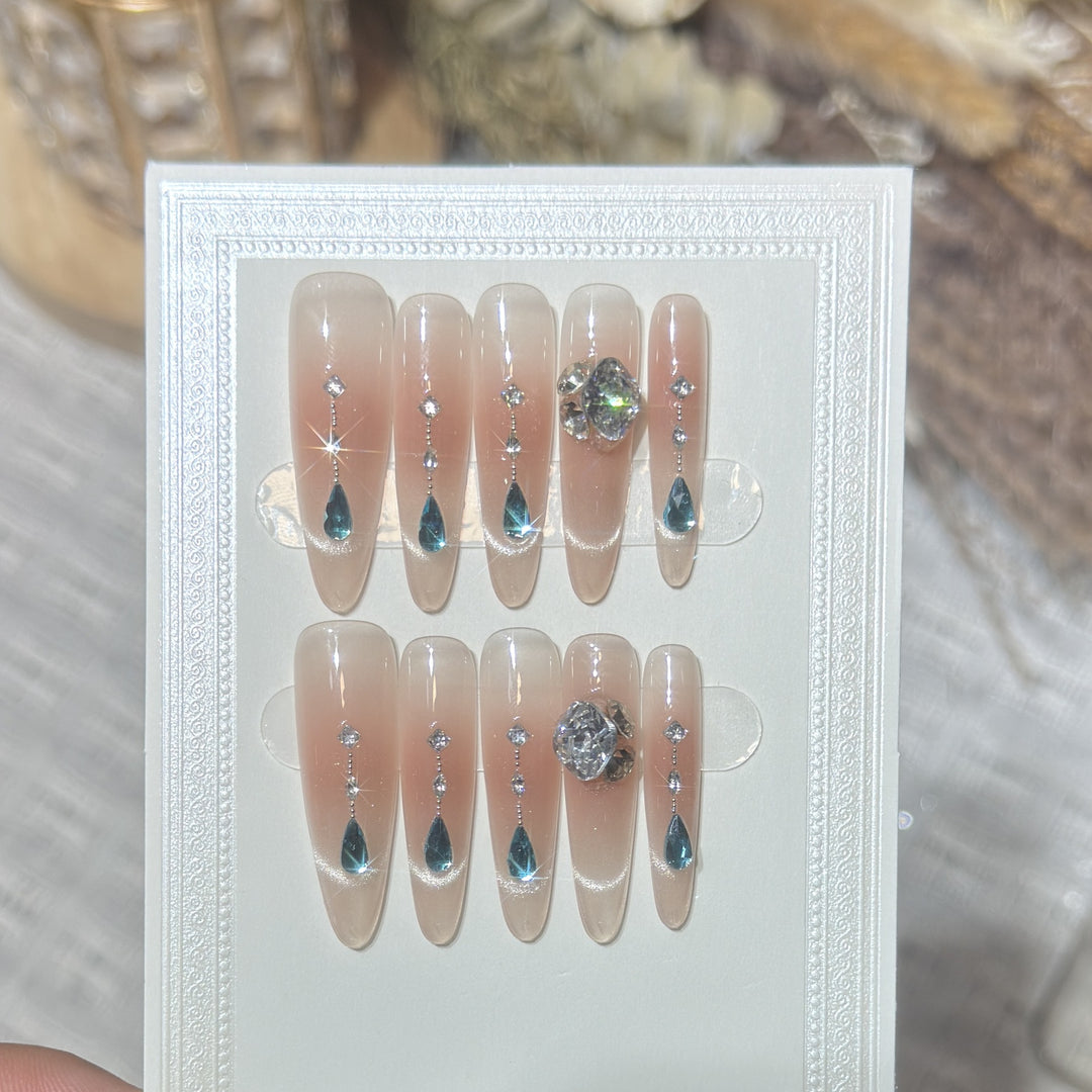 Glamorous Press-On Nail Art Set with Crystal Embellishments Stornfield