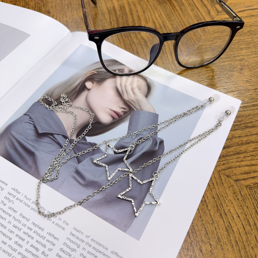 Star-Shaped Drop Earrings Stornfield
