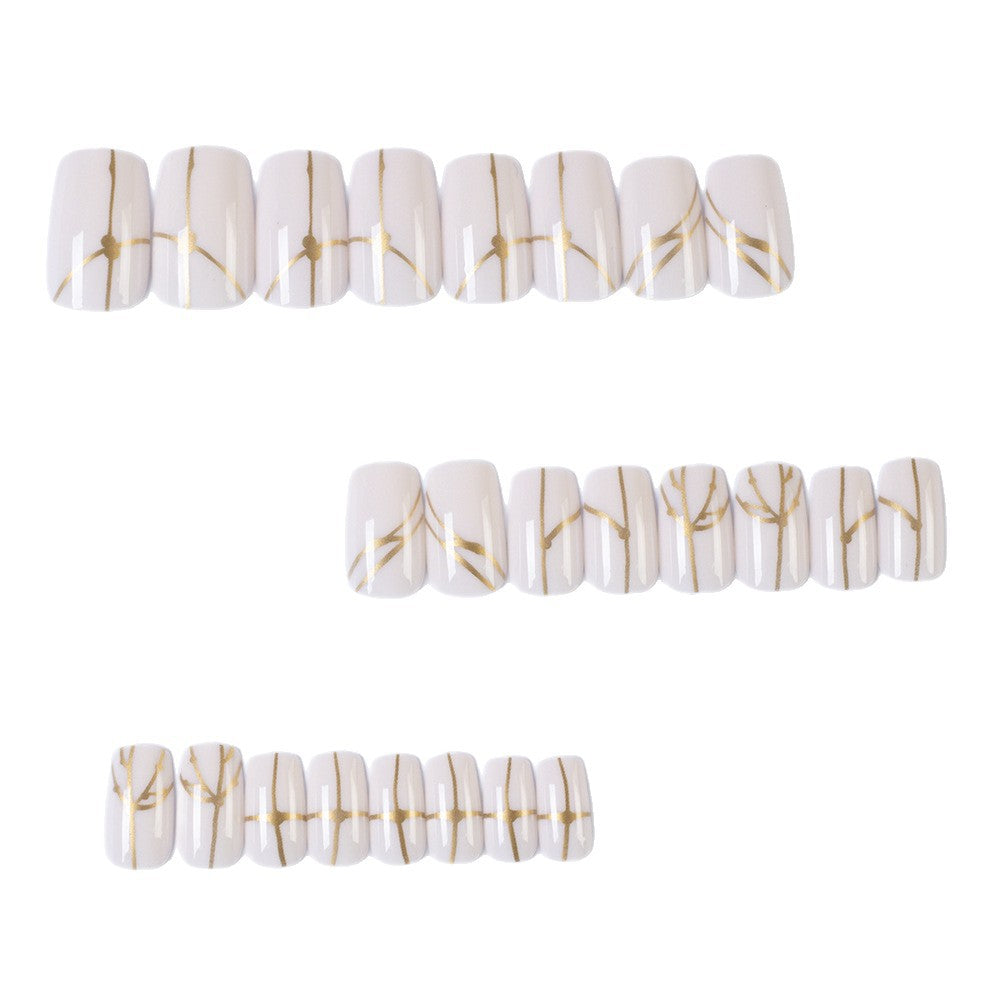Artificial nails with delicate leaf design Stornfield