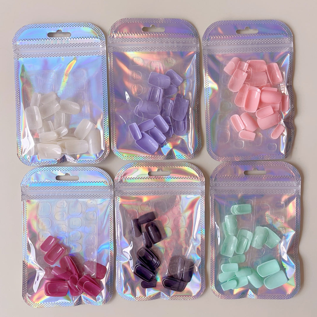 Artificial nail set in various shapes and designs Stornfield
