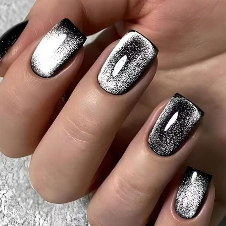 Fashionable artificial nails with high gloss and glamorous finish Stornfield