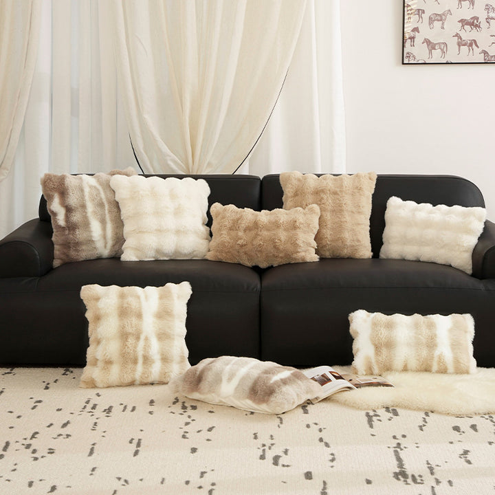 Luxurious faux fur decorative cushion set Stornfield