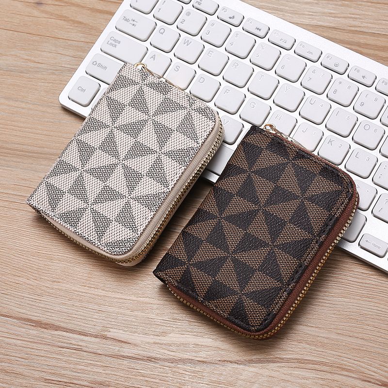 Compact Geometric Pattern Stornfield