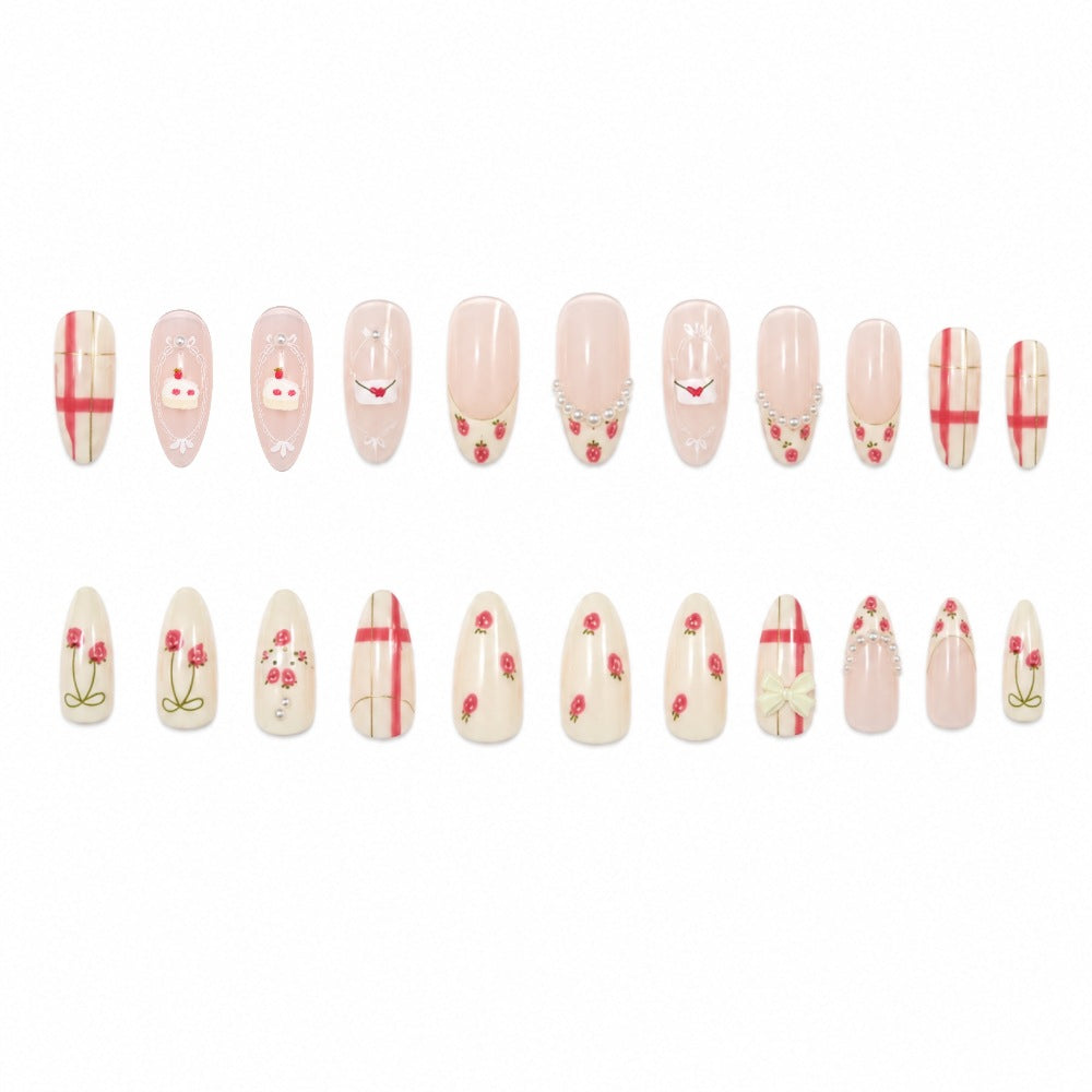 Creative artificial nails with detailed 3D motifs Stornfield