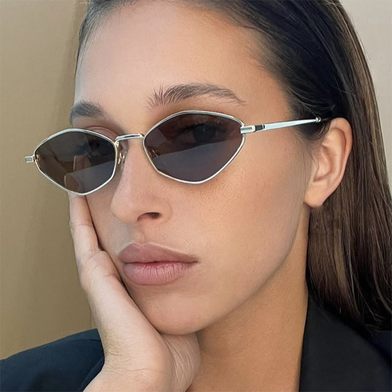 Women's geometric sunglasses with fine metal frame and UV protection Stornfield