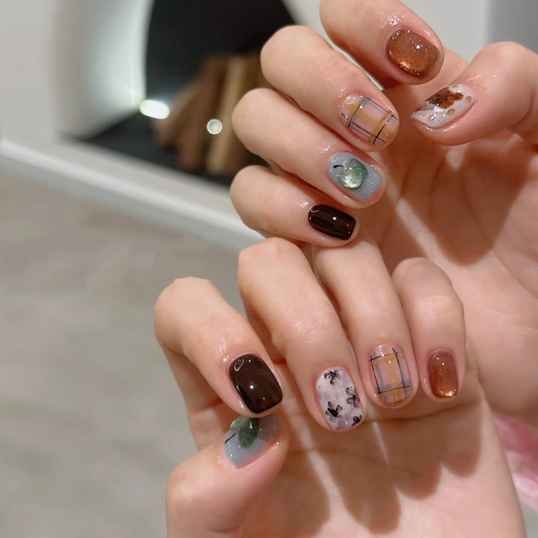 Themed Decorative Press-On Nail Art Set