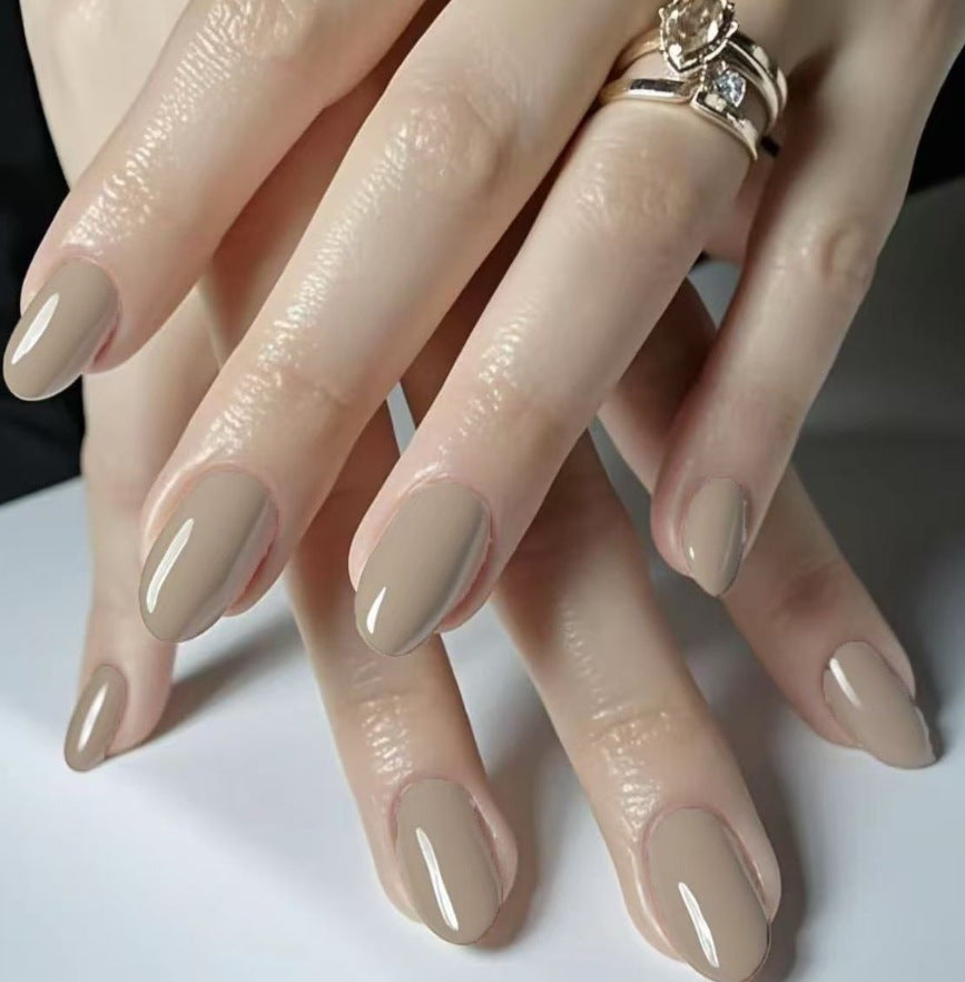 Glossy Oval-Shaped Nail Enhancements Stornfield