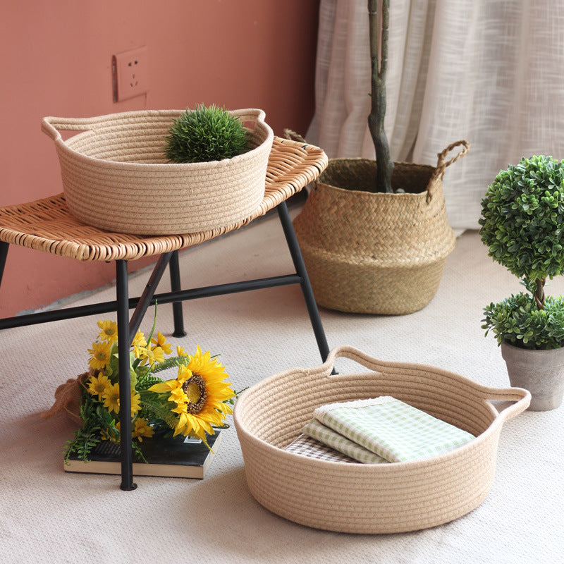 Decorated basket with practical handles Stornfield