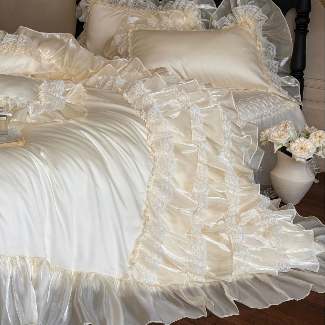Multi-layered ruffle bedding set in vintage style