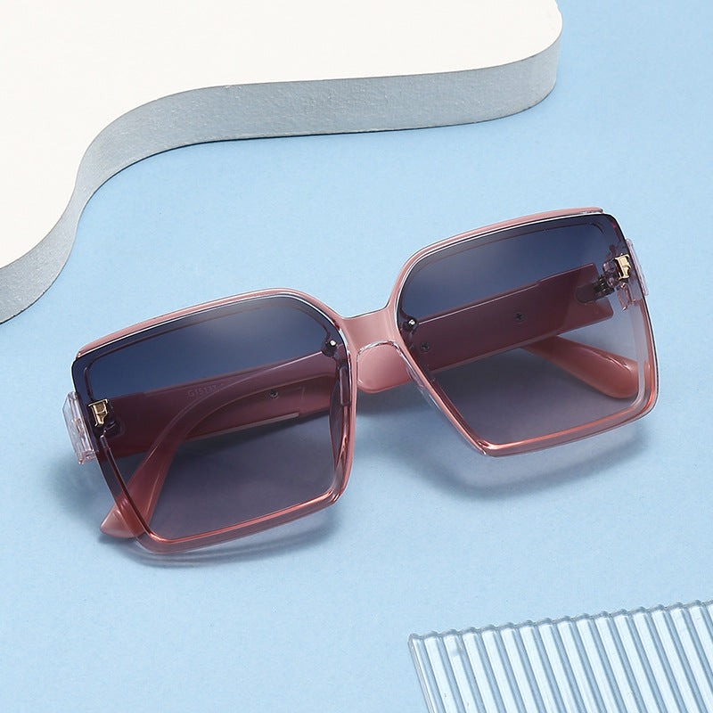 Women square sunglasses with luxurious frame and polarized lenses Stornfield