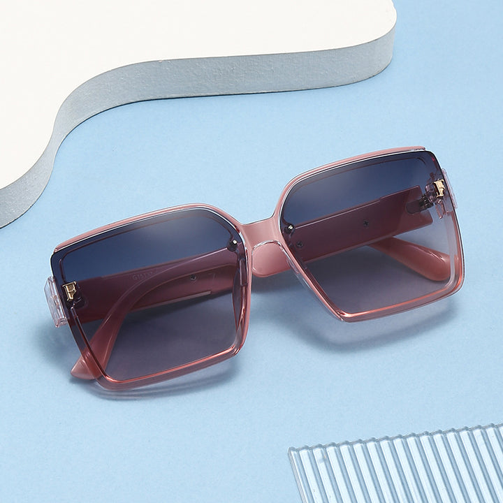 Women square sunglasses with luxurious frame and polarized lenses Stornfield