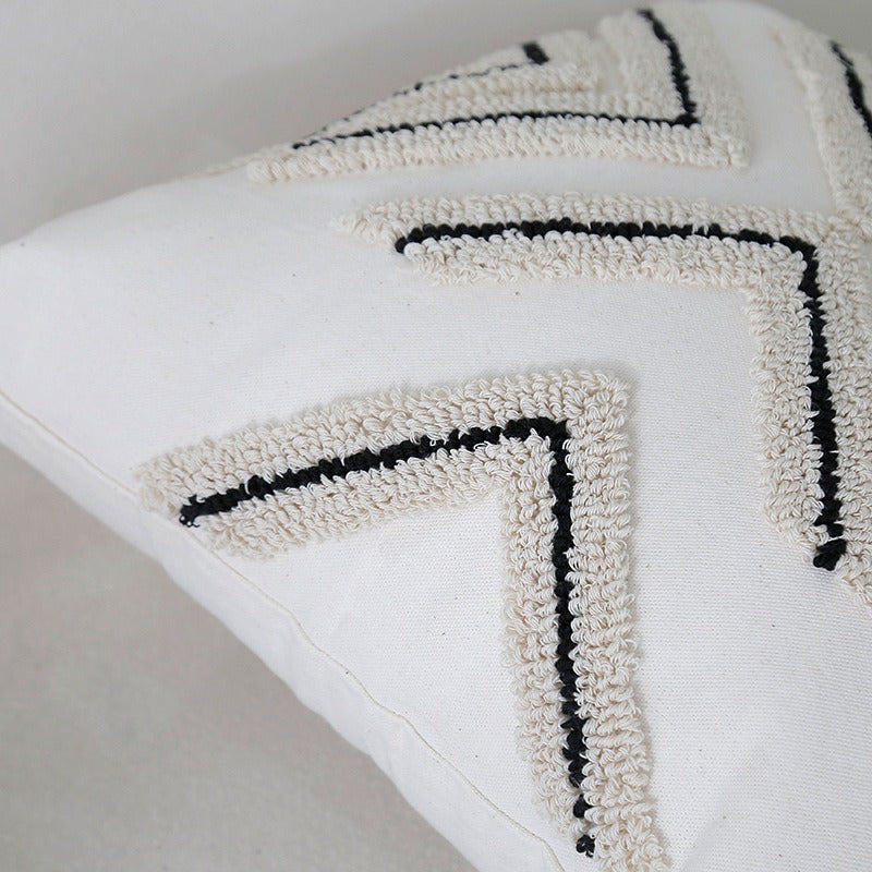 Women’s cushion cover with artistic fringe pattern Stornfield