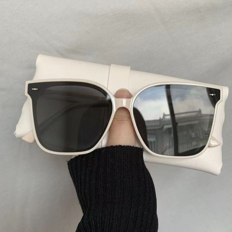 Ladies stylish sunglasses with a fashionable highlight Stornfield
