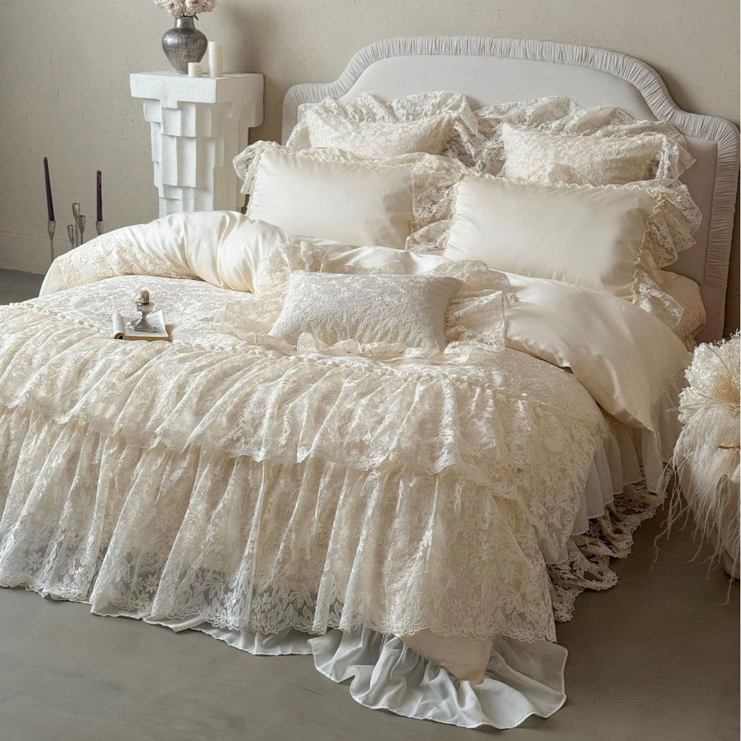 Lace-Ruffled Layered Cotton Sateen Bedspread & Duvet Ensemble
