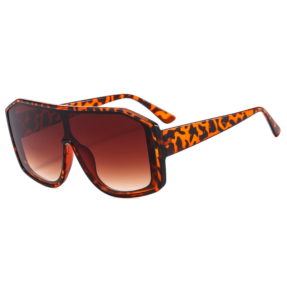 Women Fashionable Oversized Sunglasses in Extravagant Animal Print Design Stornfield