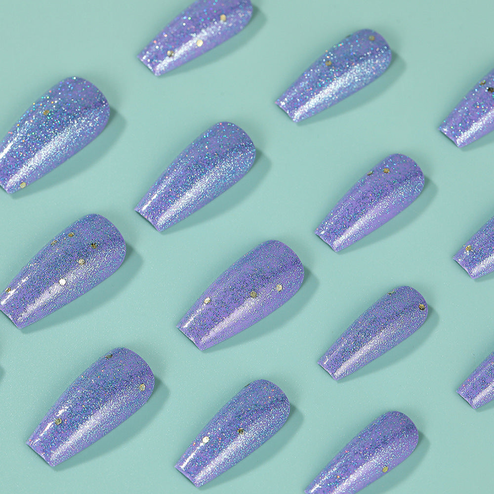 Glittering artificial nails in an elegant color scheme Stornfield