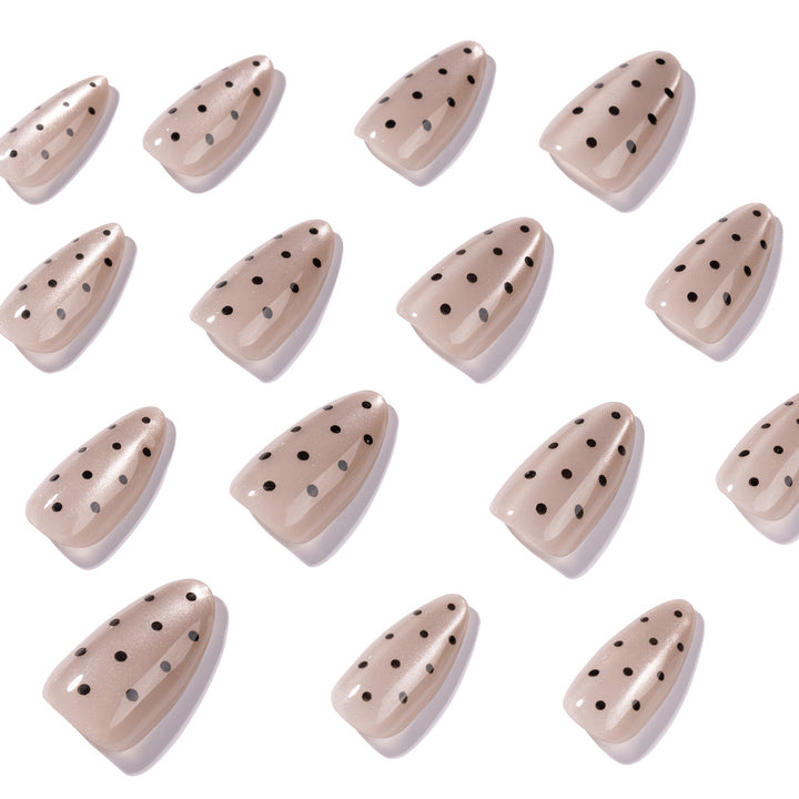 Artful nail tips in modern design Stornfield