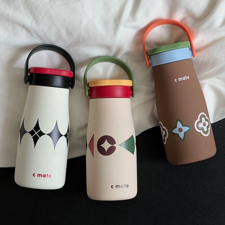 Women's ergonomic water bottle with practical carrying handle Stornfield