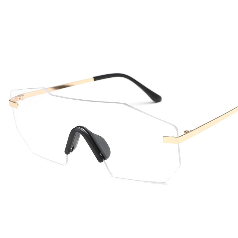 Women's oversized sunglasses in futuristic design Stornfield